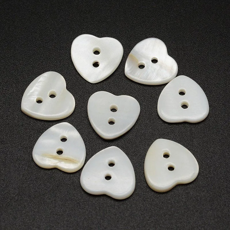6 white heart buttons - Mother of Pearl Shell Buttons 12mm